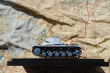 images/productimages/small/German Panzer II Ausf.C 5th Panzer Division Hobby Master HG4605 open.jpg
